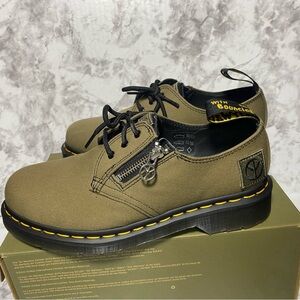Dr Martens Babylon tear away 1461 size 8